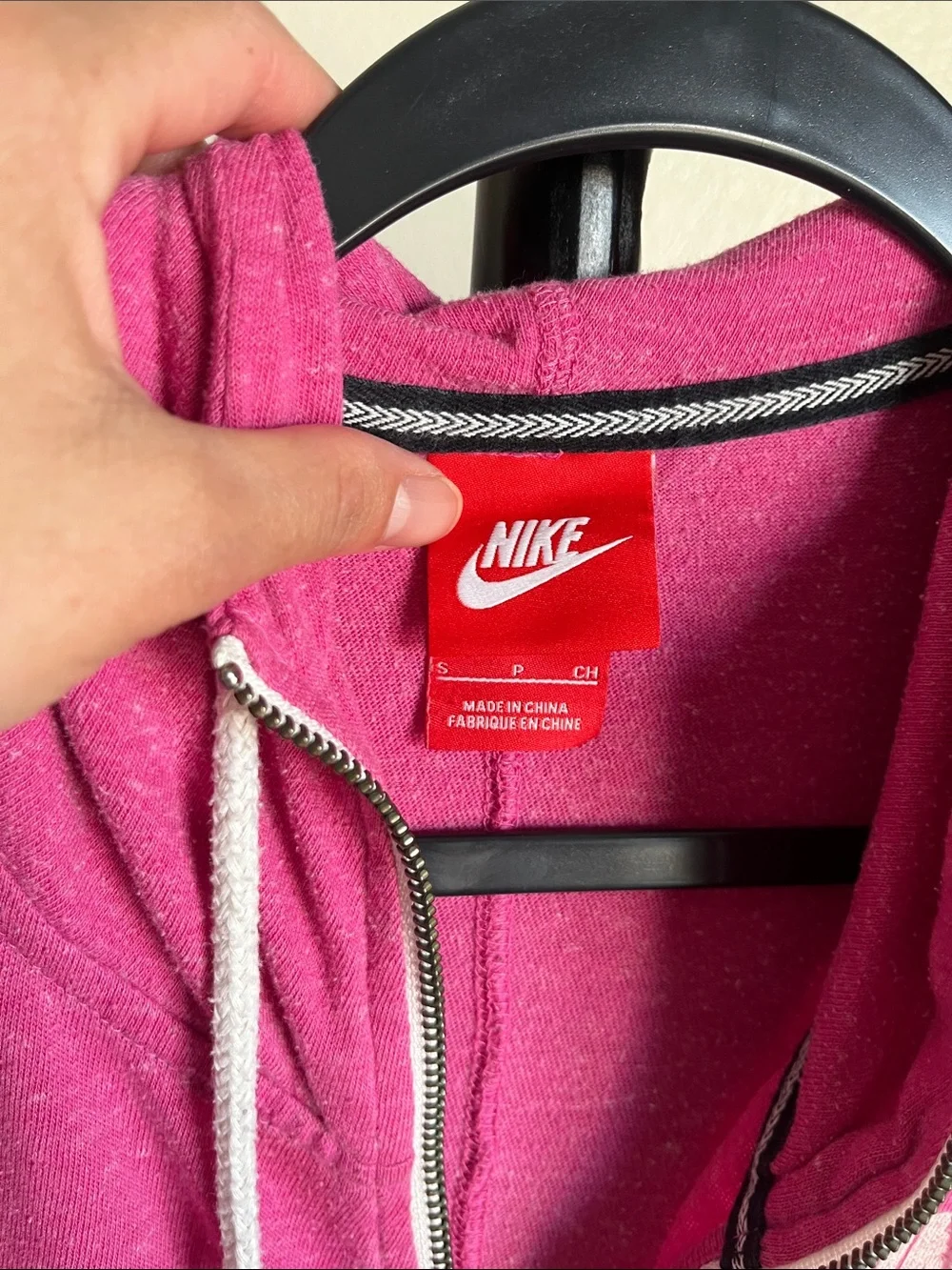 Nike Women’s Pink Zip-Up Lightweight Hoodie with White Logo